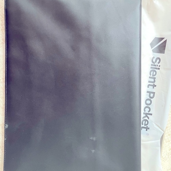 SLNT Leather Laptop Sleeve Block:WiFi,Bluetooth,GPS, RFID,NFC,Satellite,etc NEW! - Picture 5 of 12